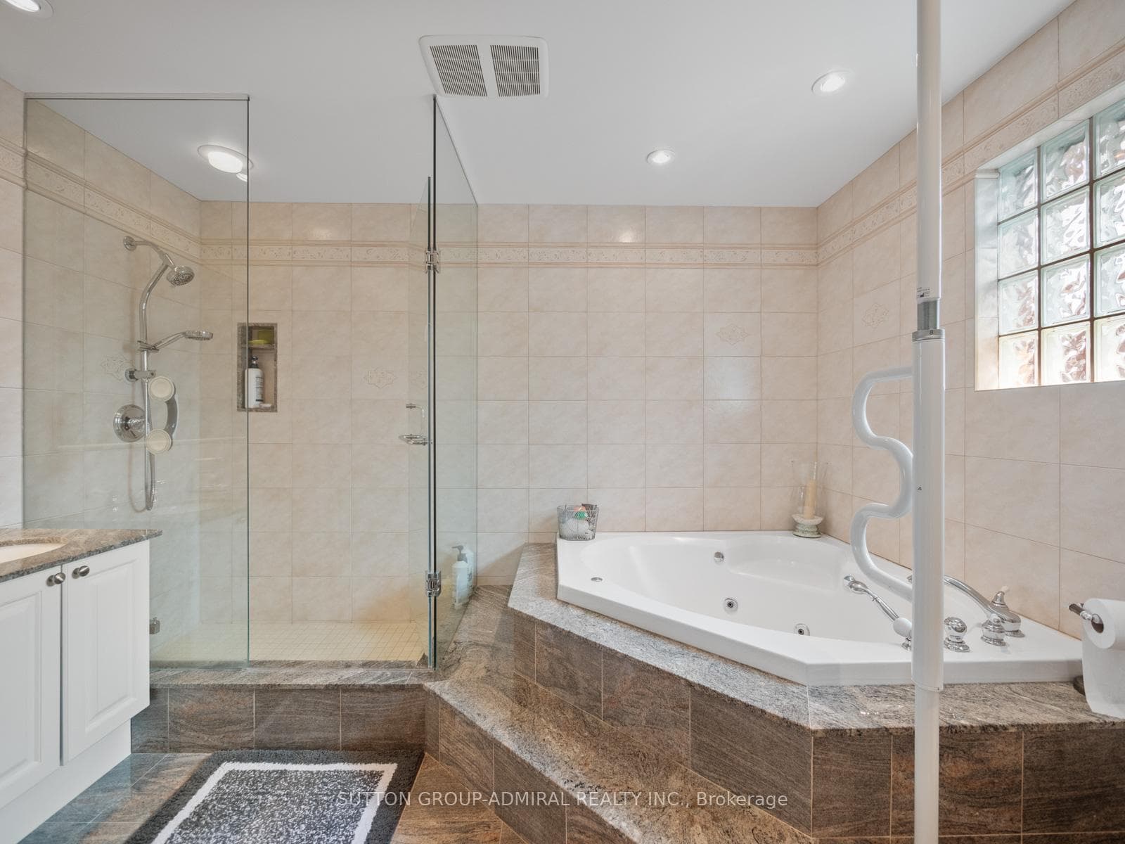110 Summerdale Drive photo 18