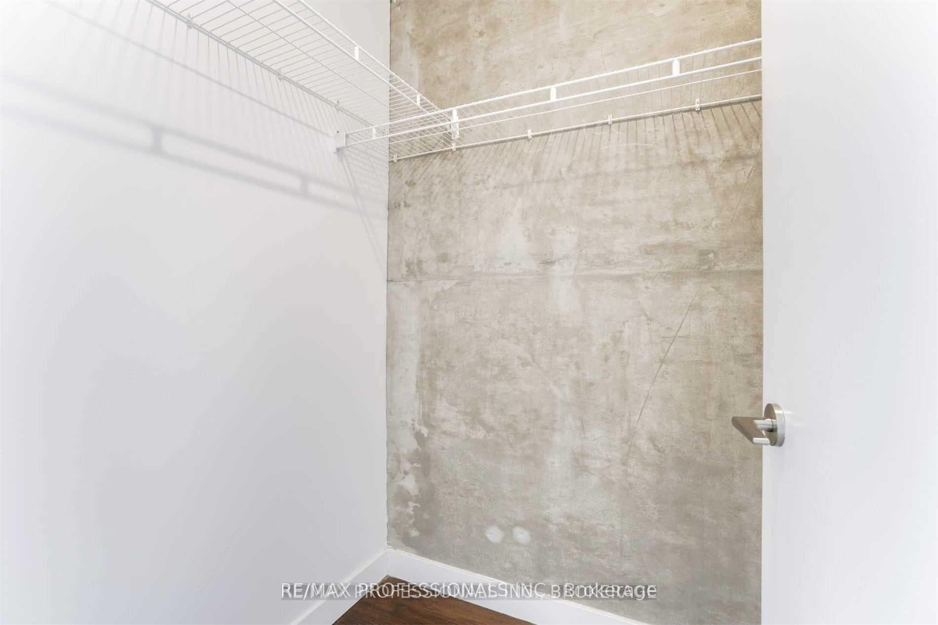 25 Oxley Street Unit 1402 photo 18