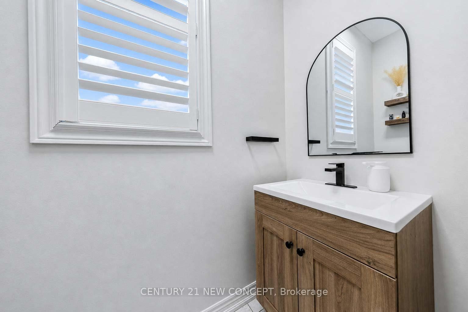 5 Paper Mills Crescent photo 16
