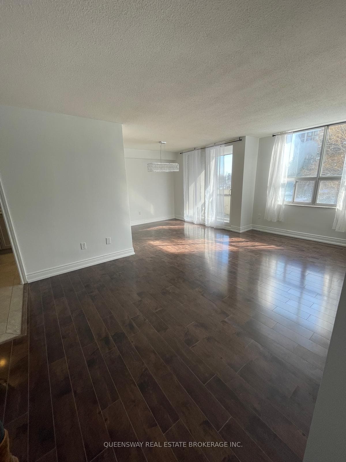 10 Edgecliff Golfway Unit 504 photo 12