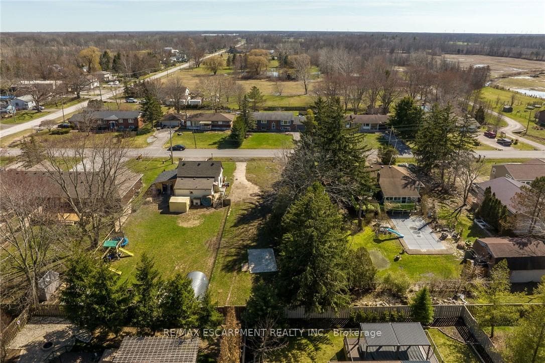 815 FOSS Road photo 7