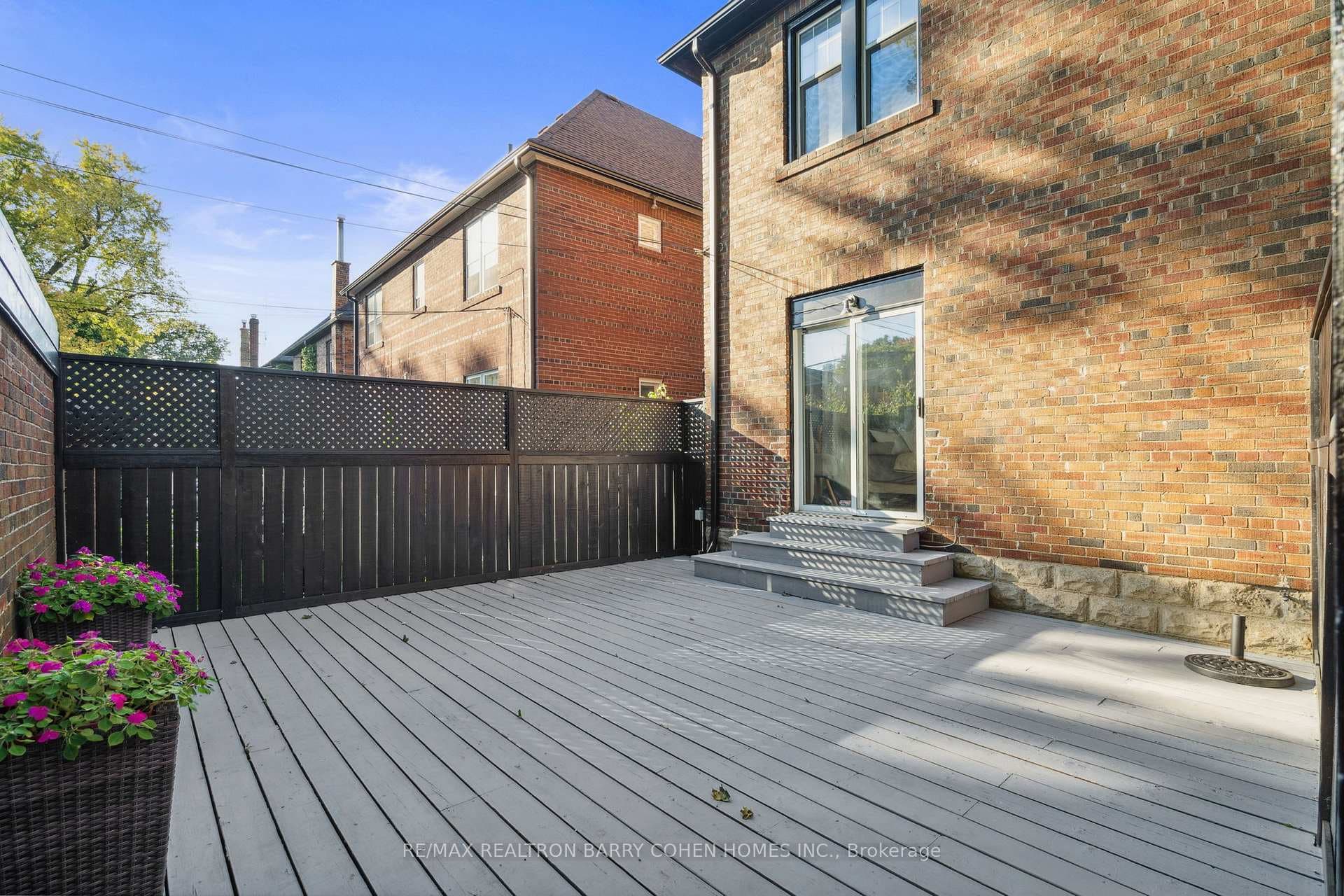 31 Whitehall Road Unit Main photo 17
