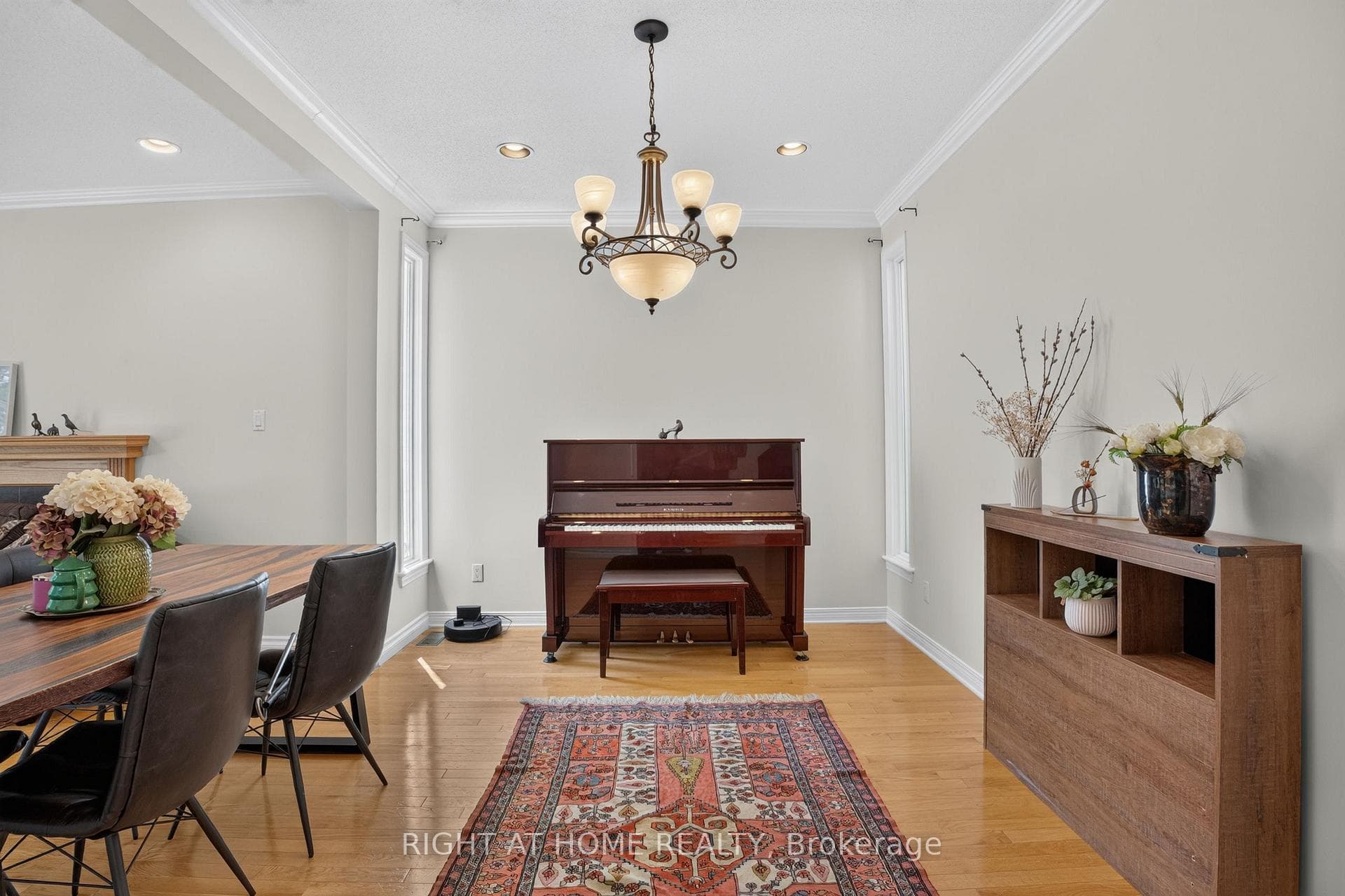 26 Evanshen Crescent photo 8
