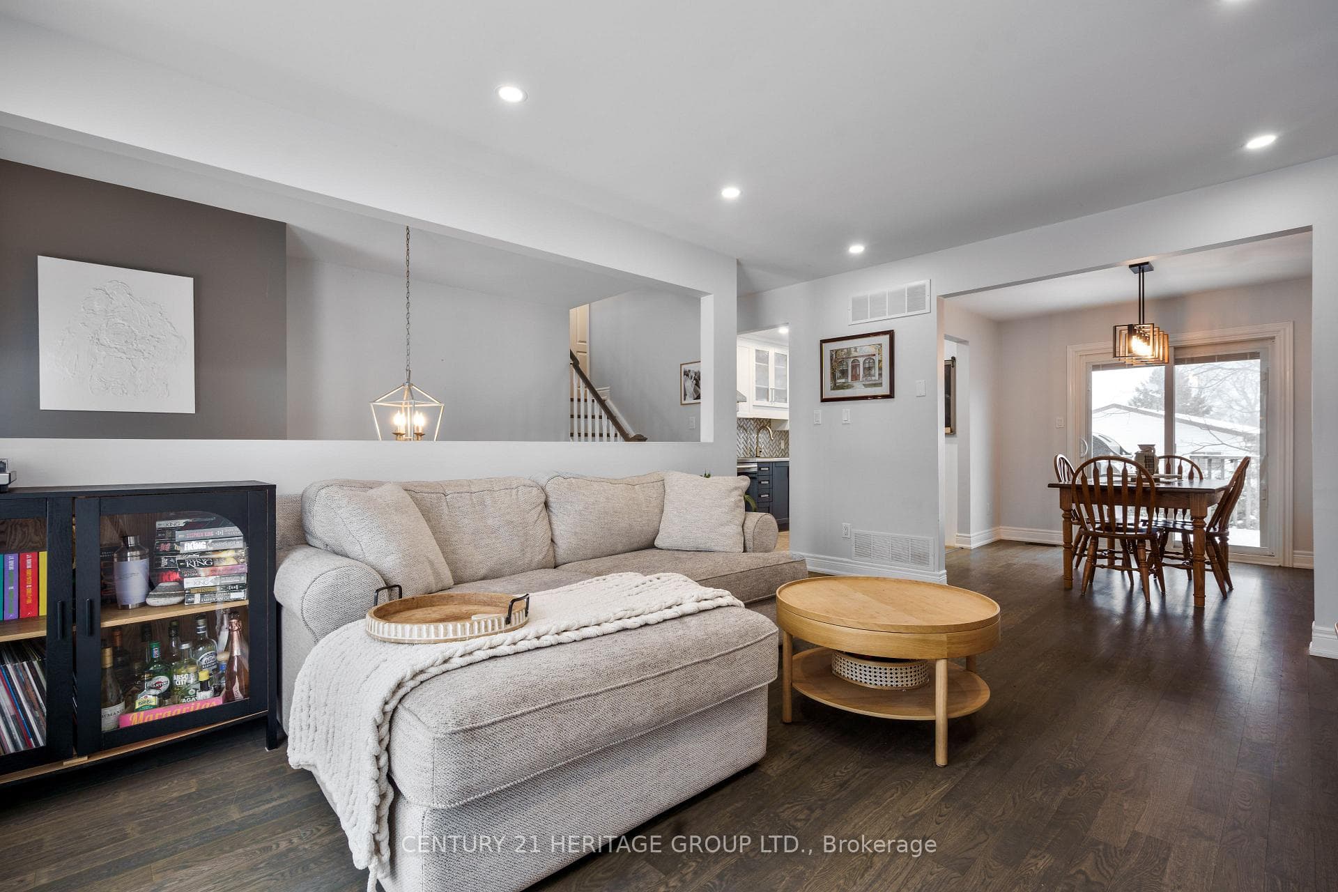 10 Hawkins Street photo 11