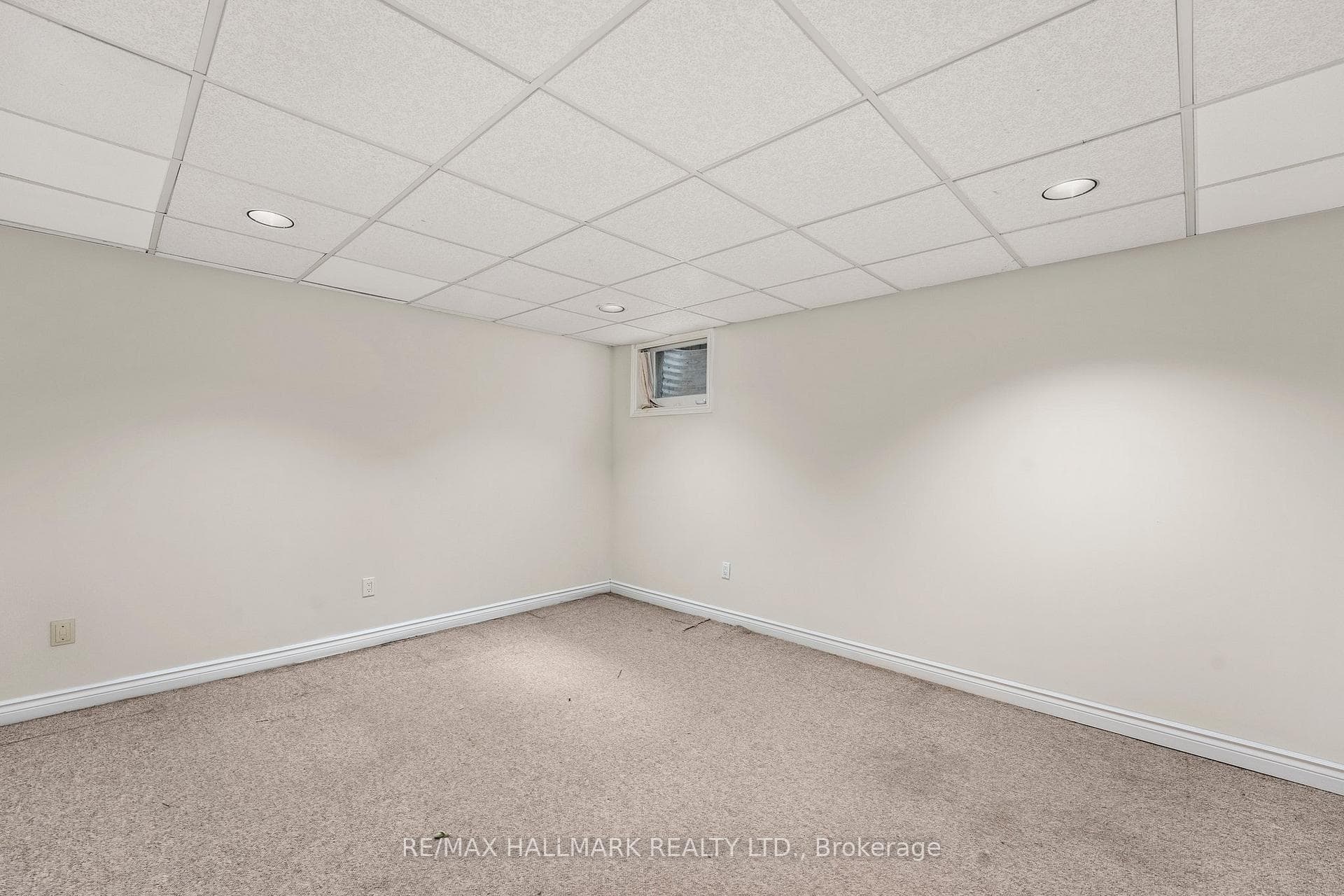126 Thicketwood Boulevard photo 33