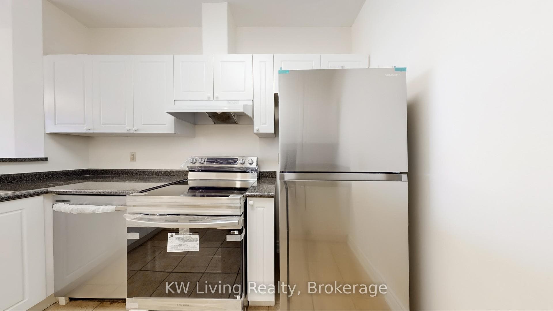 10 Gateway Boulevard Unit 306 photo 17