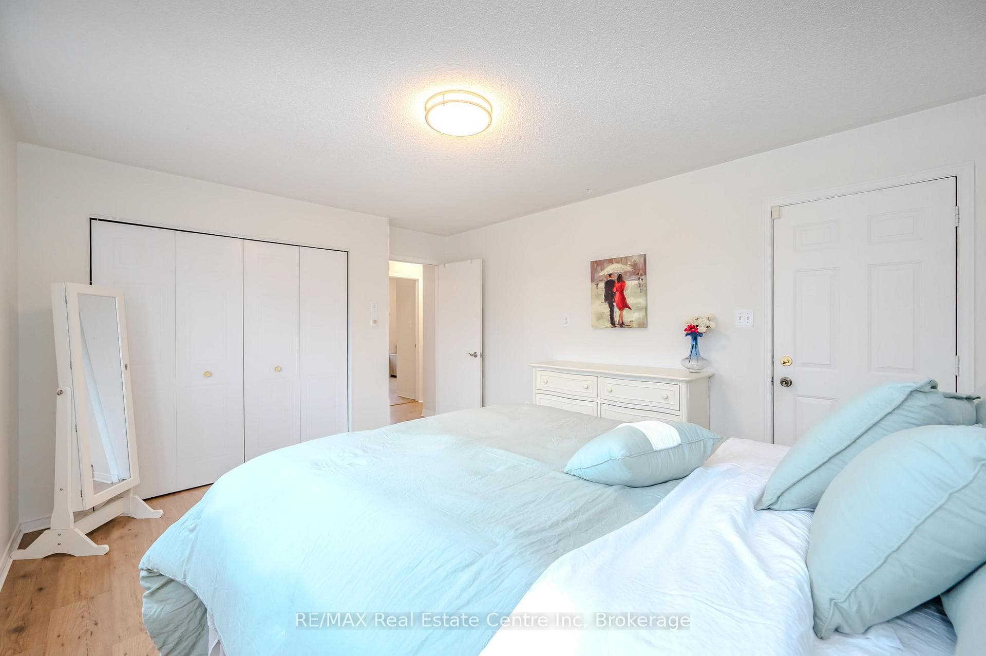 110 Kortright Road photo 16