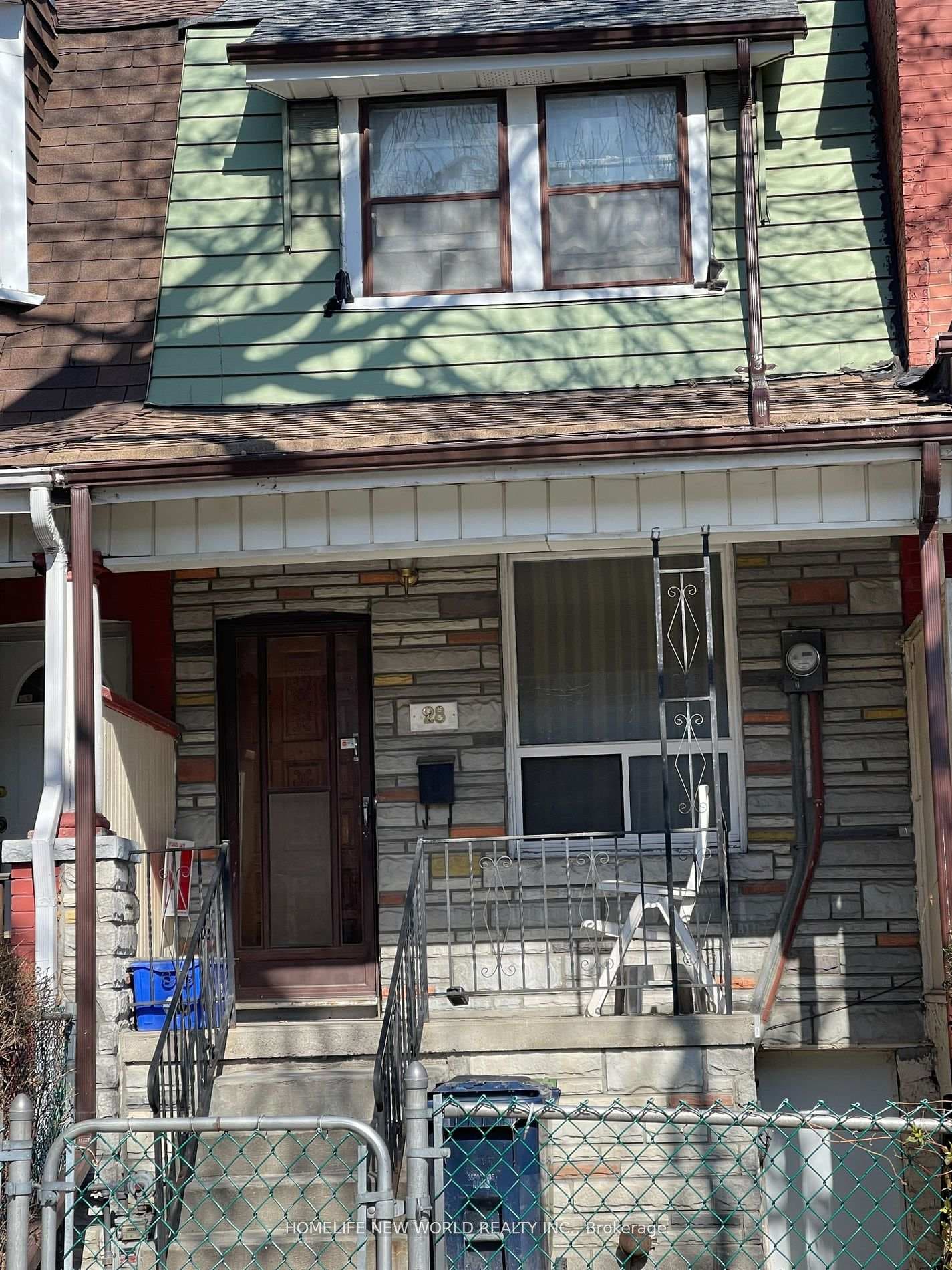28 Carr Street photo 1