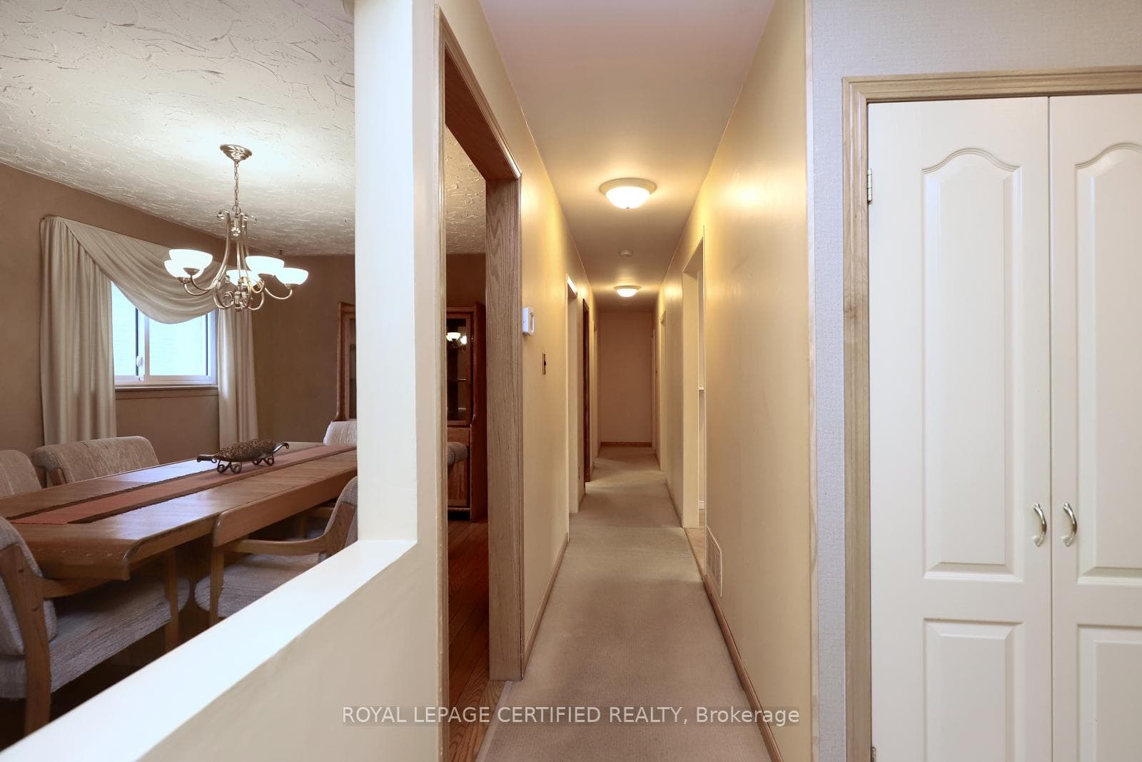 35 Ladore Drive photo 21