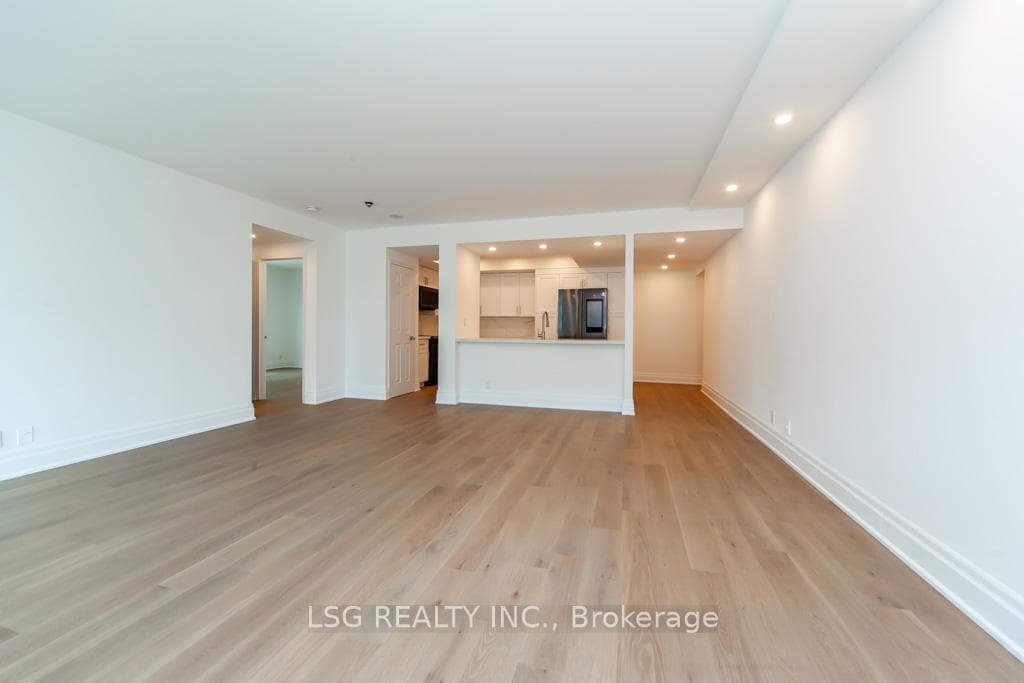 99 Harbour Square Unit 812 photo 16