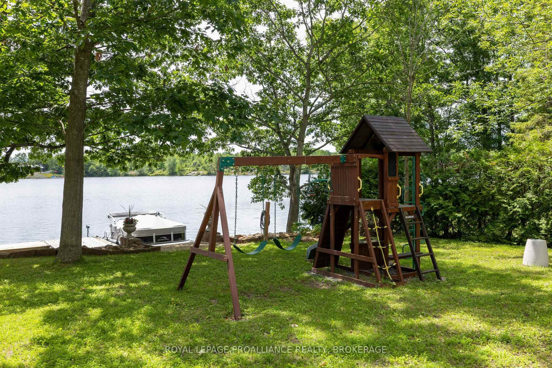 3842 Hideaway Lane photo 35