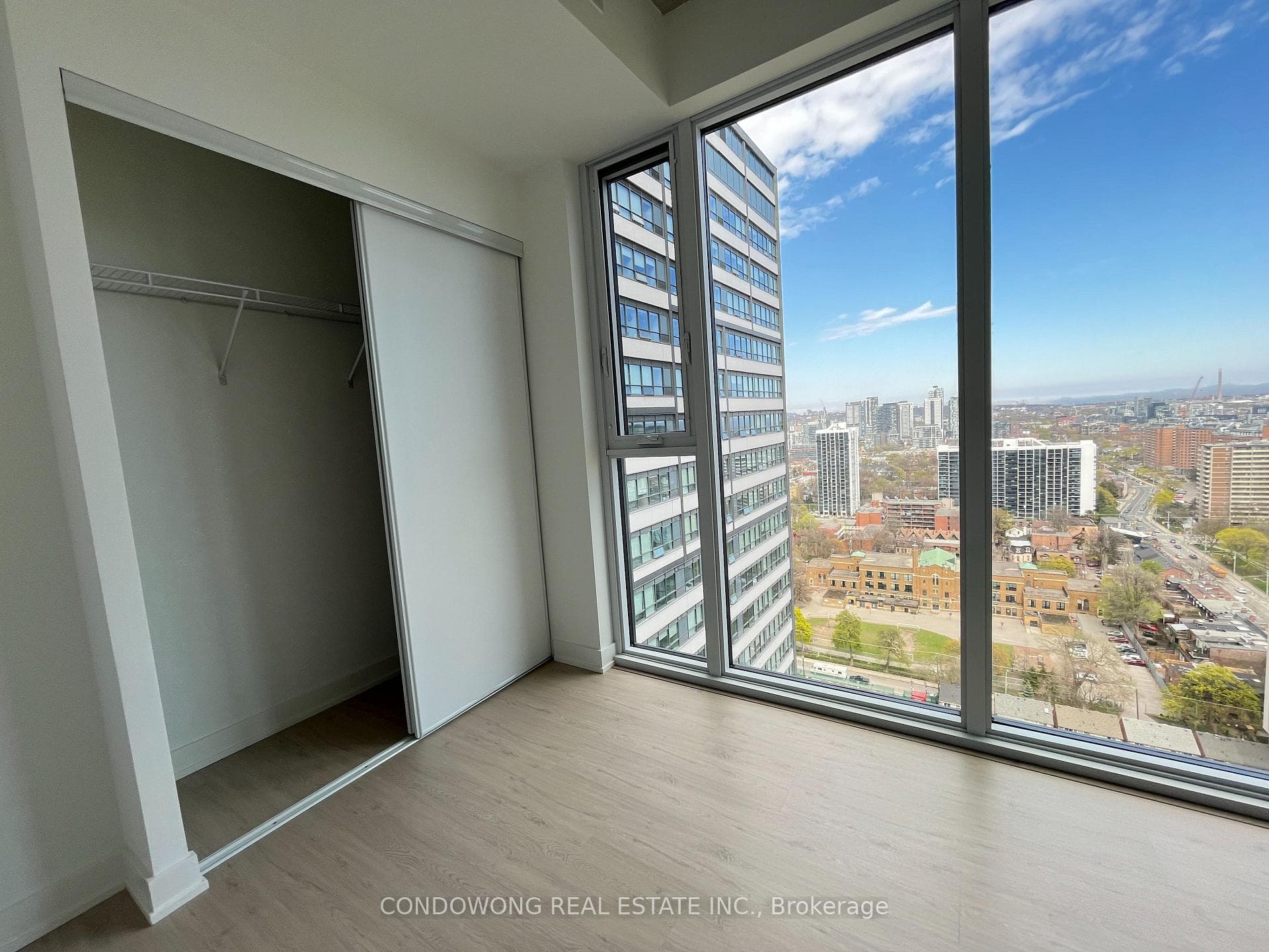 65 Mutual Street Unit 2609 photo 3