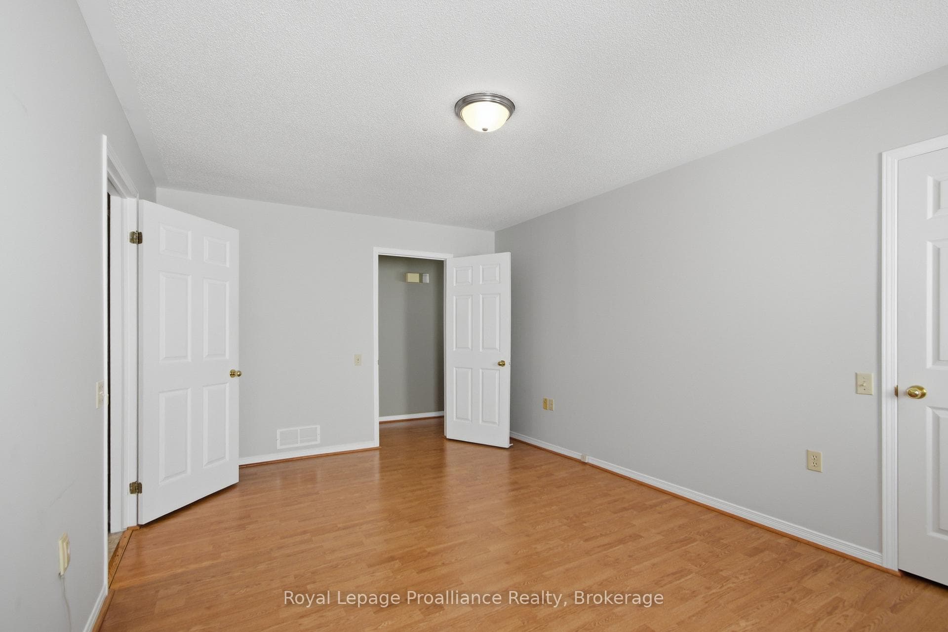 5 Cretney Drive photo 21