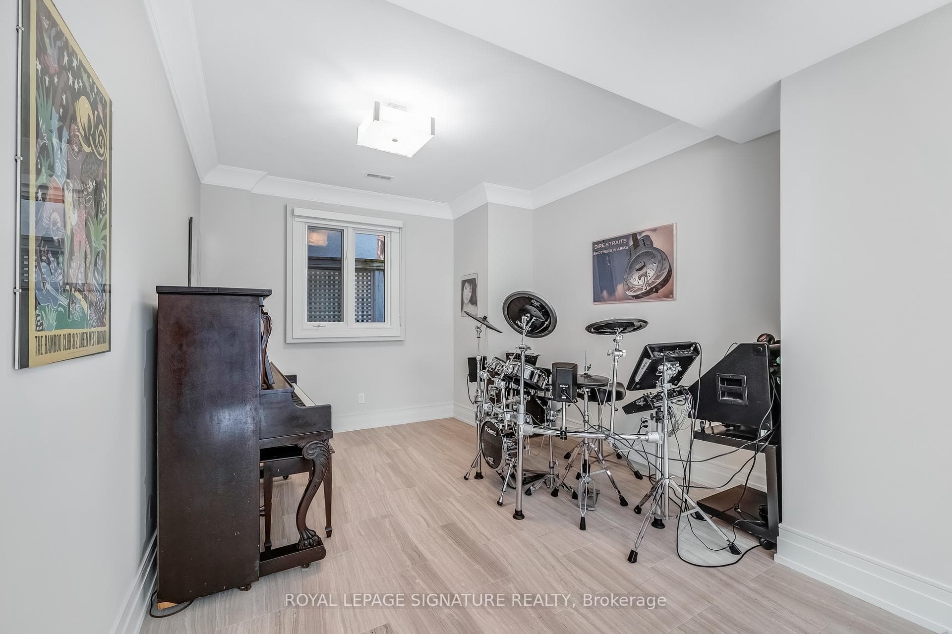 15 Delavan Avenue photo 31