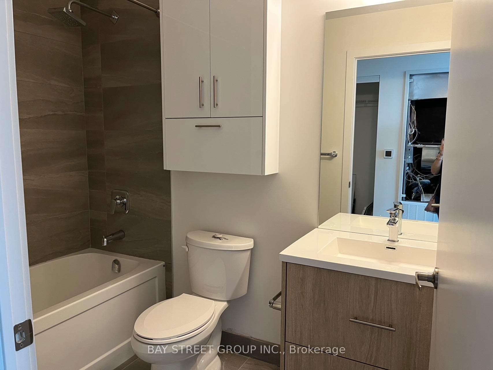 188 Fairview Mall Drive Unit 2505 photo 6