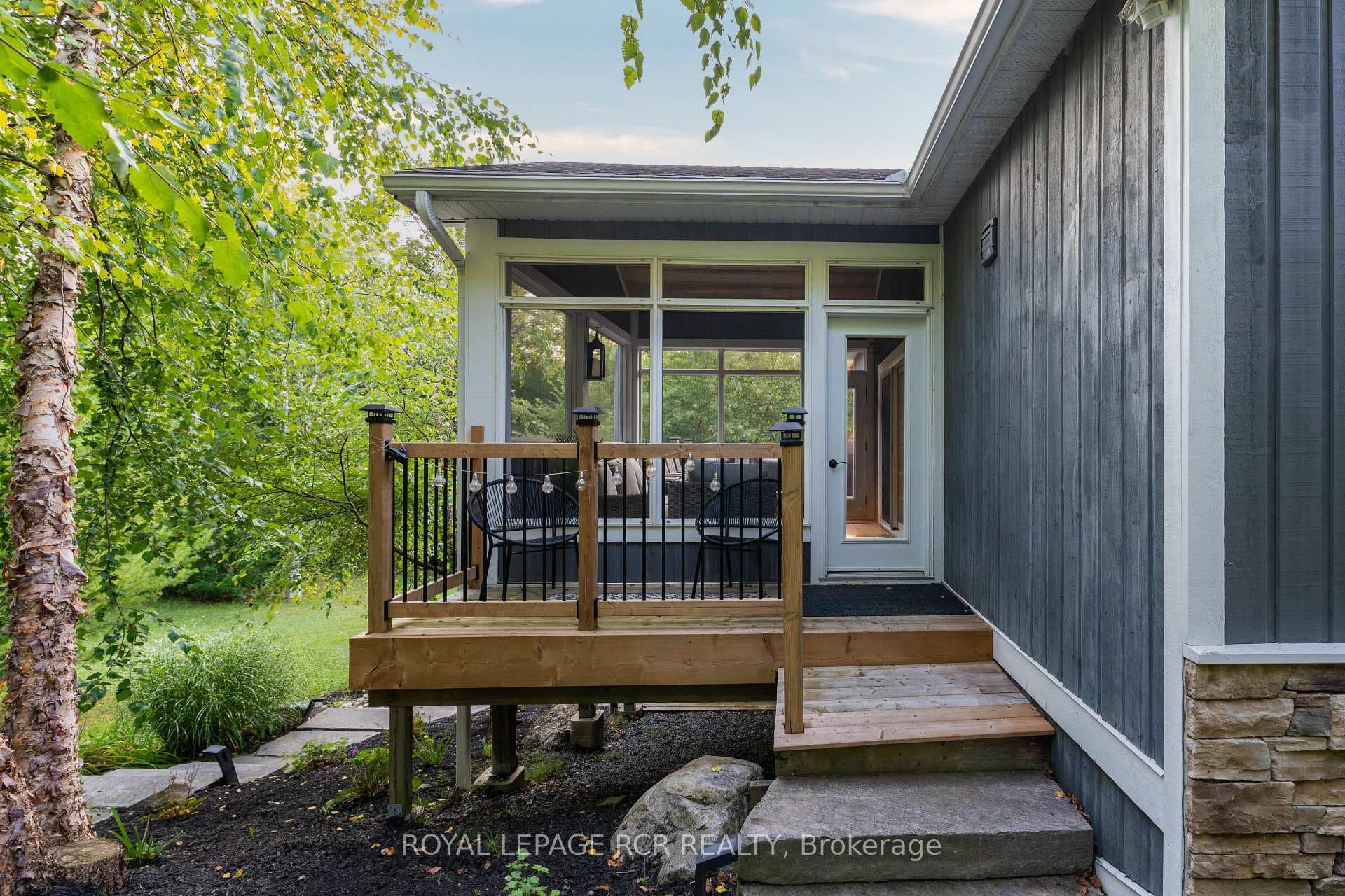 8 Cardinal Court photo 26
