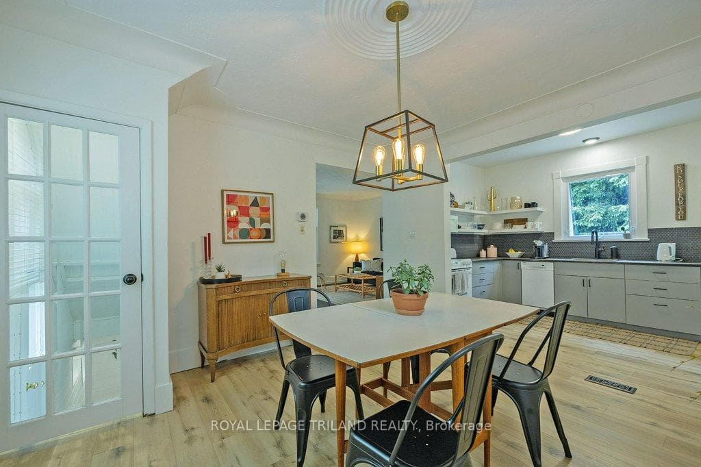 12 Cedar Street photo 9