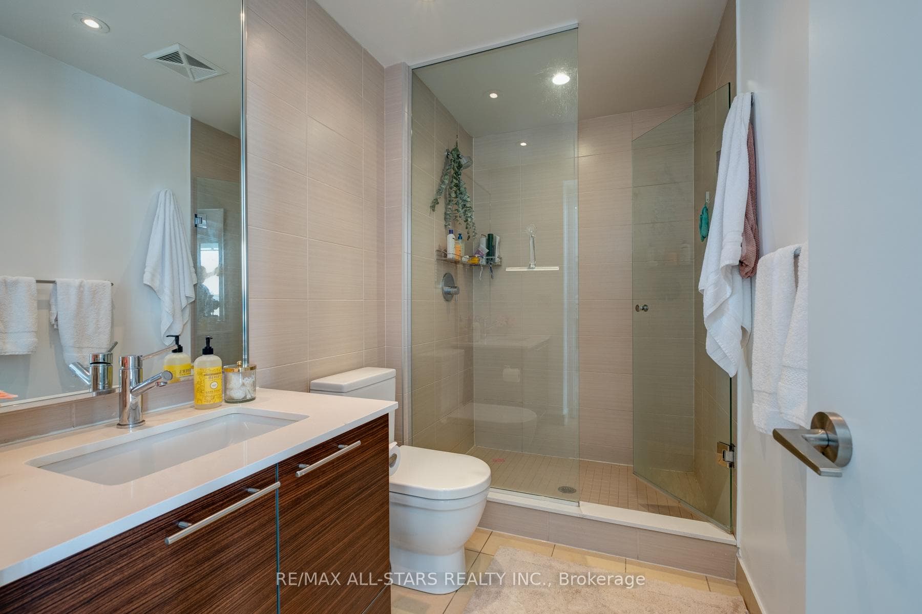 1 Market Street Unit 1107 photo 6