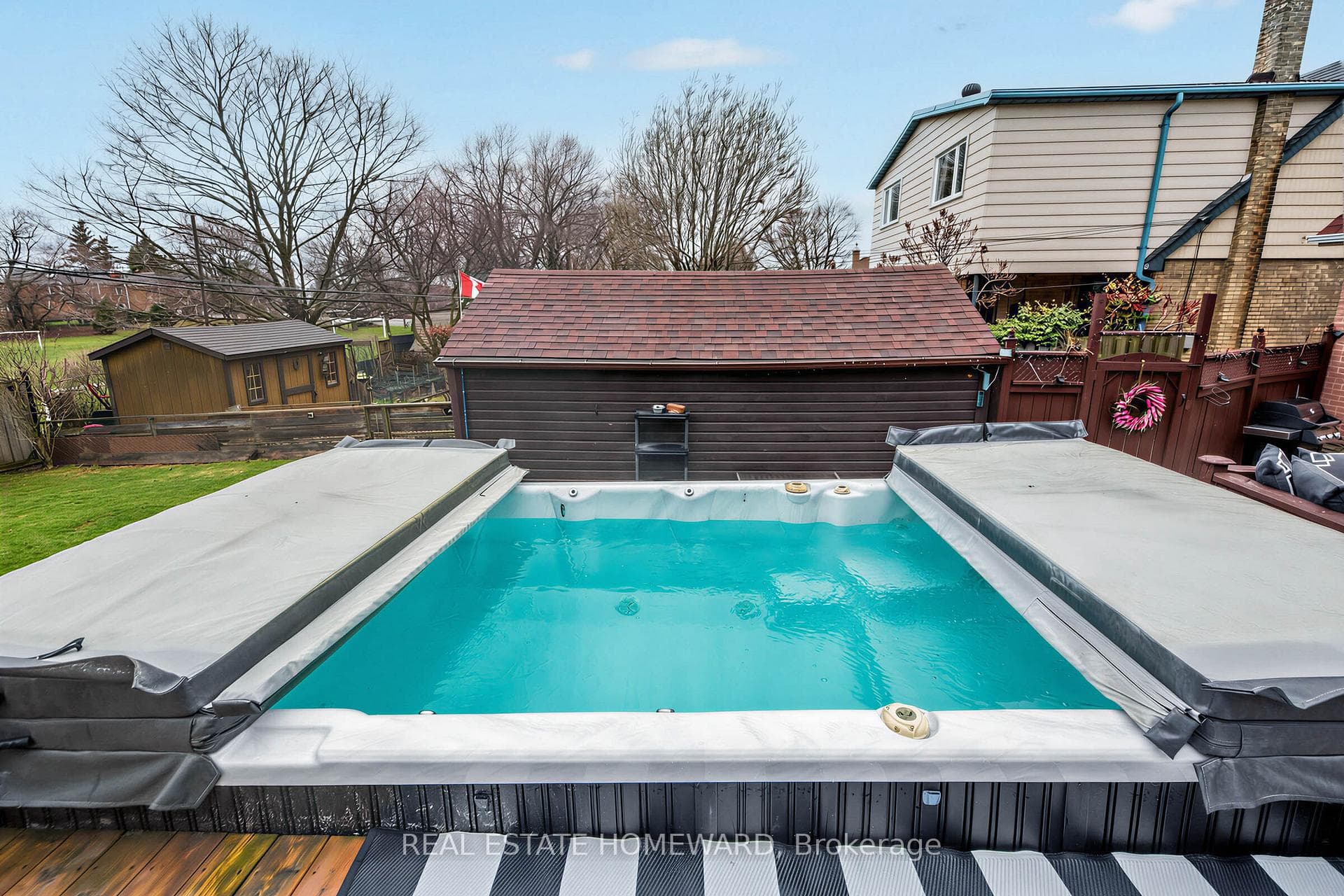 15 Medonte Avenue photo 37