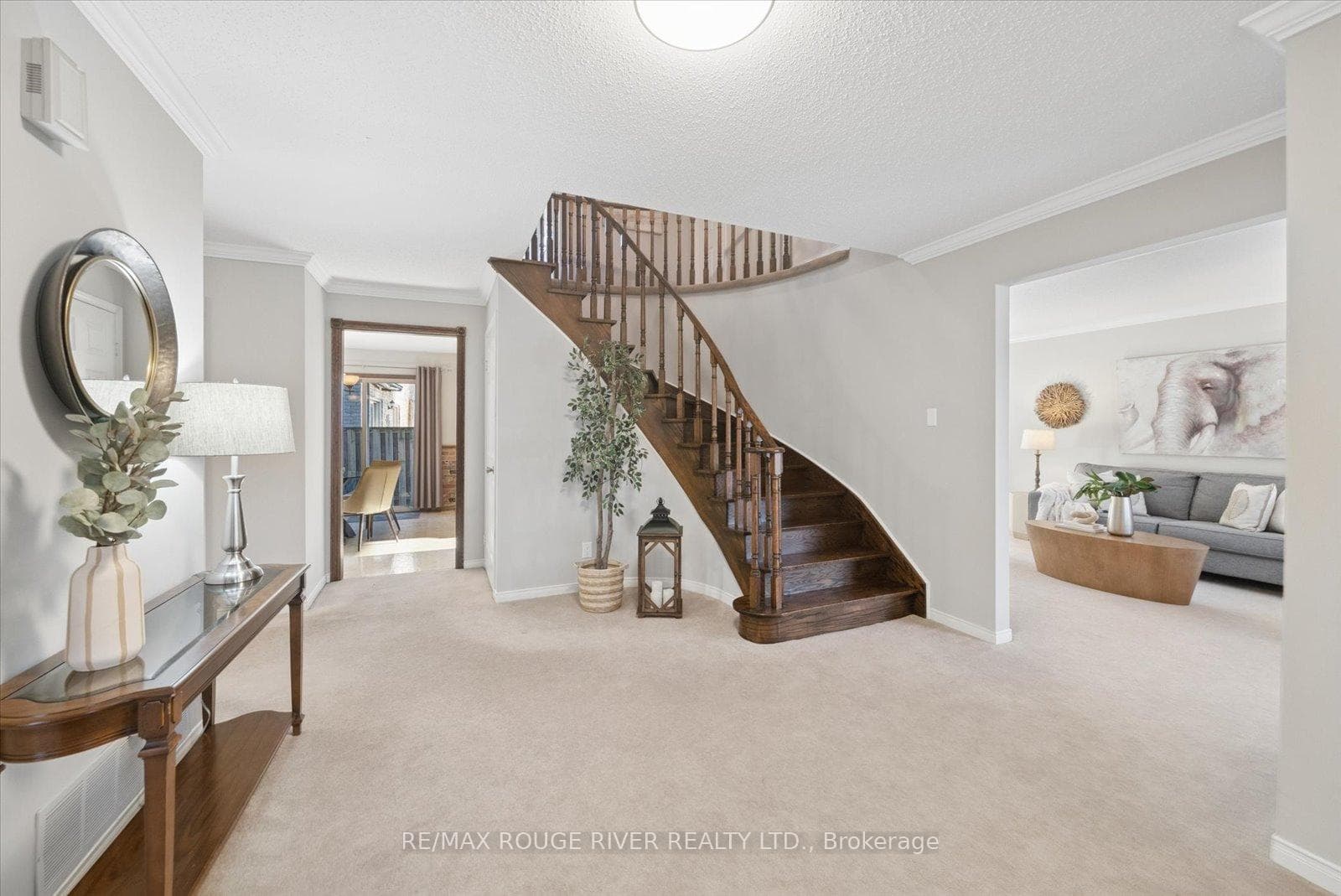 Oak circular stairway