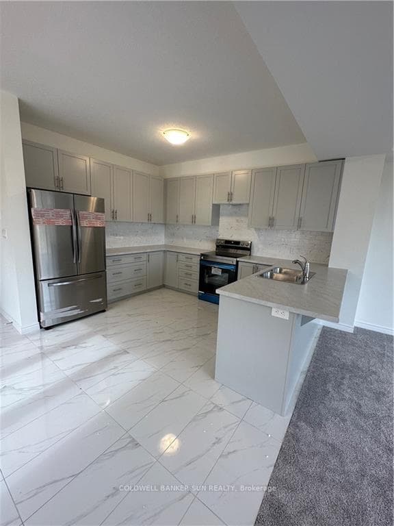 46 Zoe Lane photo 11