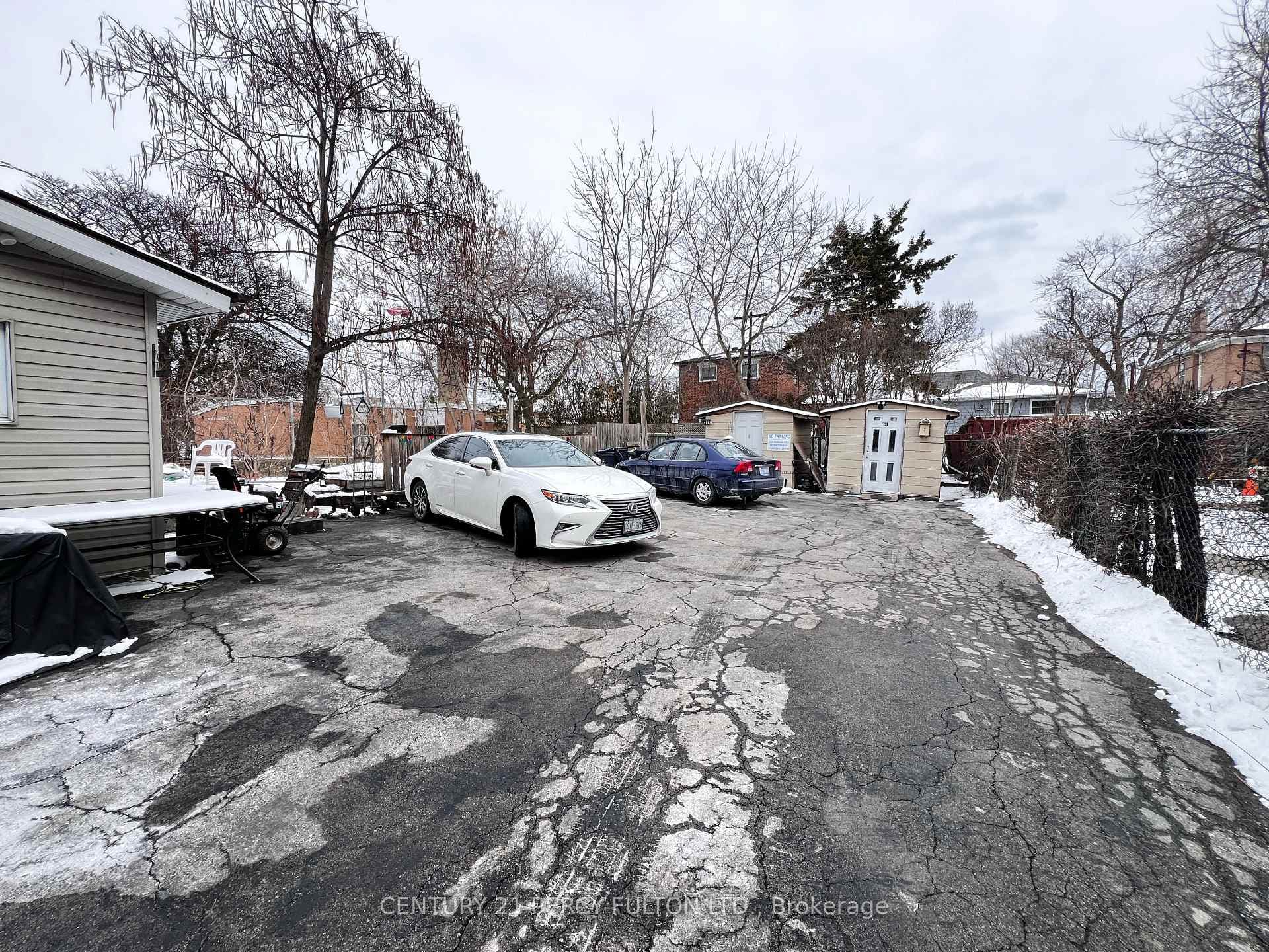 485 Birchmount Road photo 13