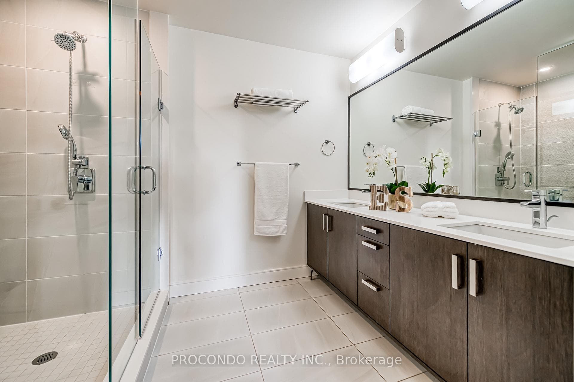 1575 Lakeshore Road Unit 350 photo 28