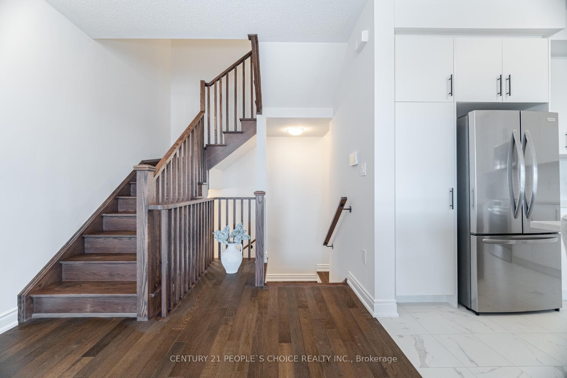 1302 Muller Lane photo 6