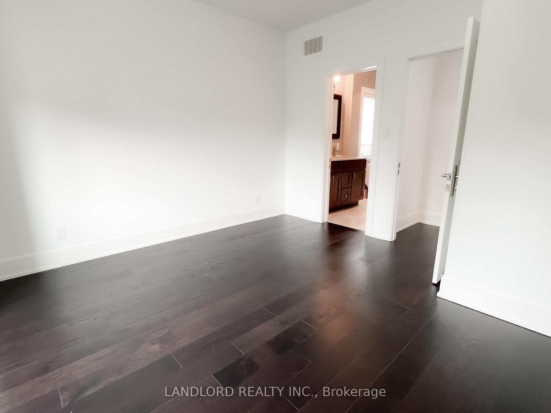 32C Keith Avenue photo 13