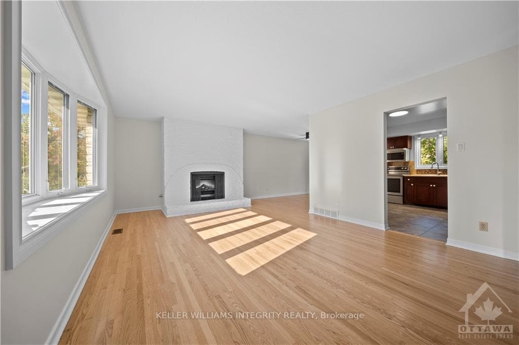 1619 VALMARIE Avenue photo 3
