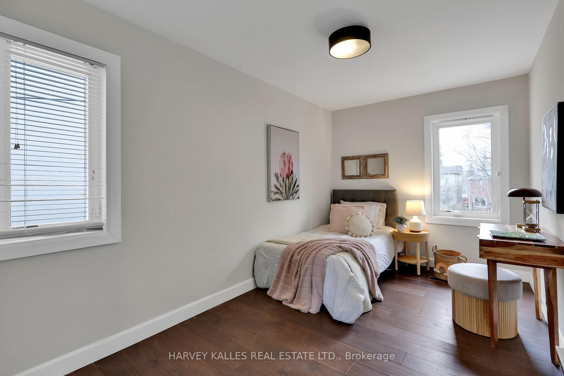 320 Melrose Avenue photo 27