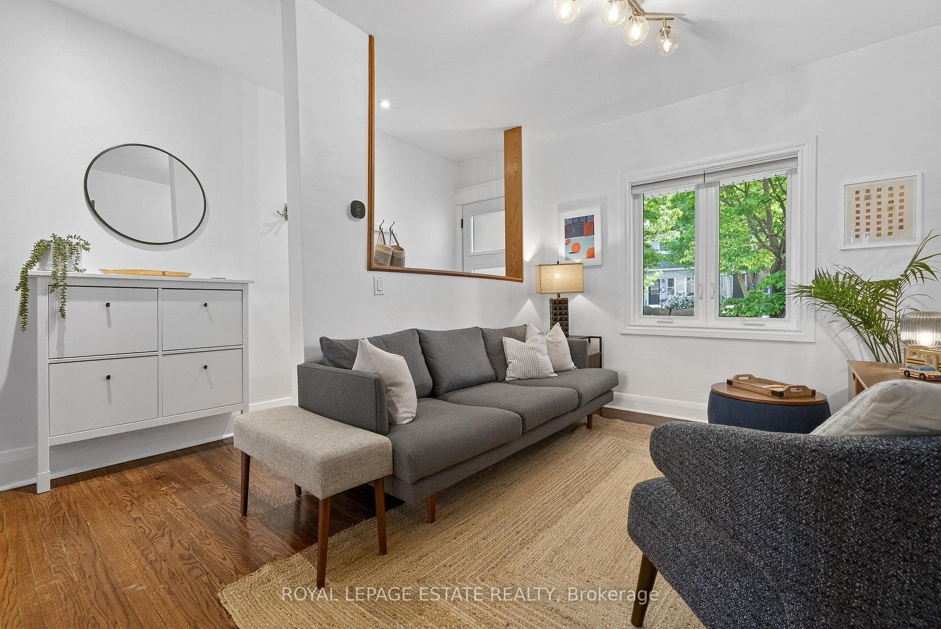 44 Bastedo Avenue photo 7