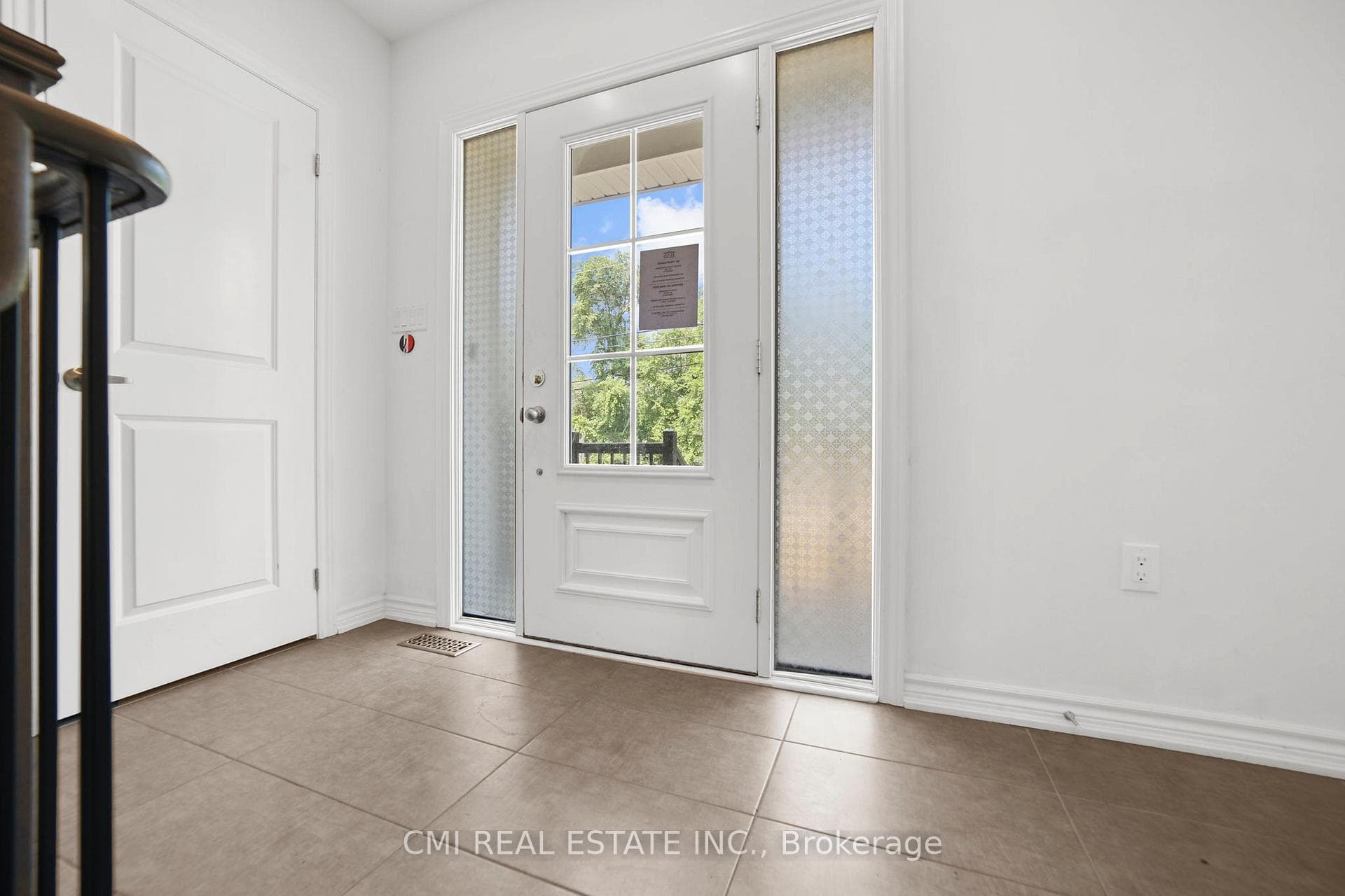 3205 Mosley Street photo 6