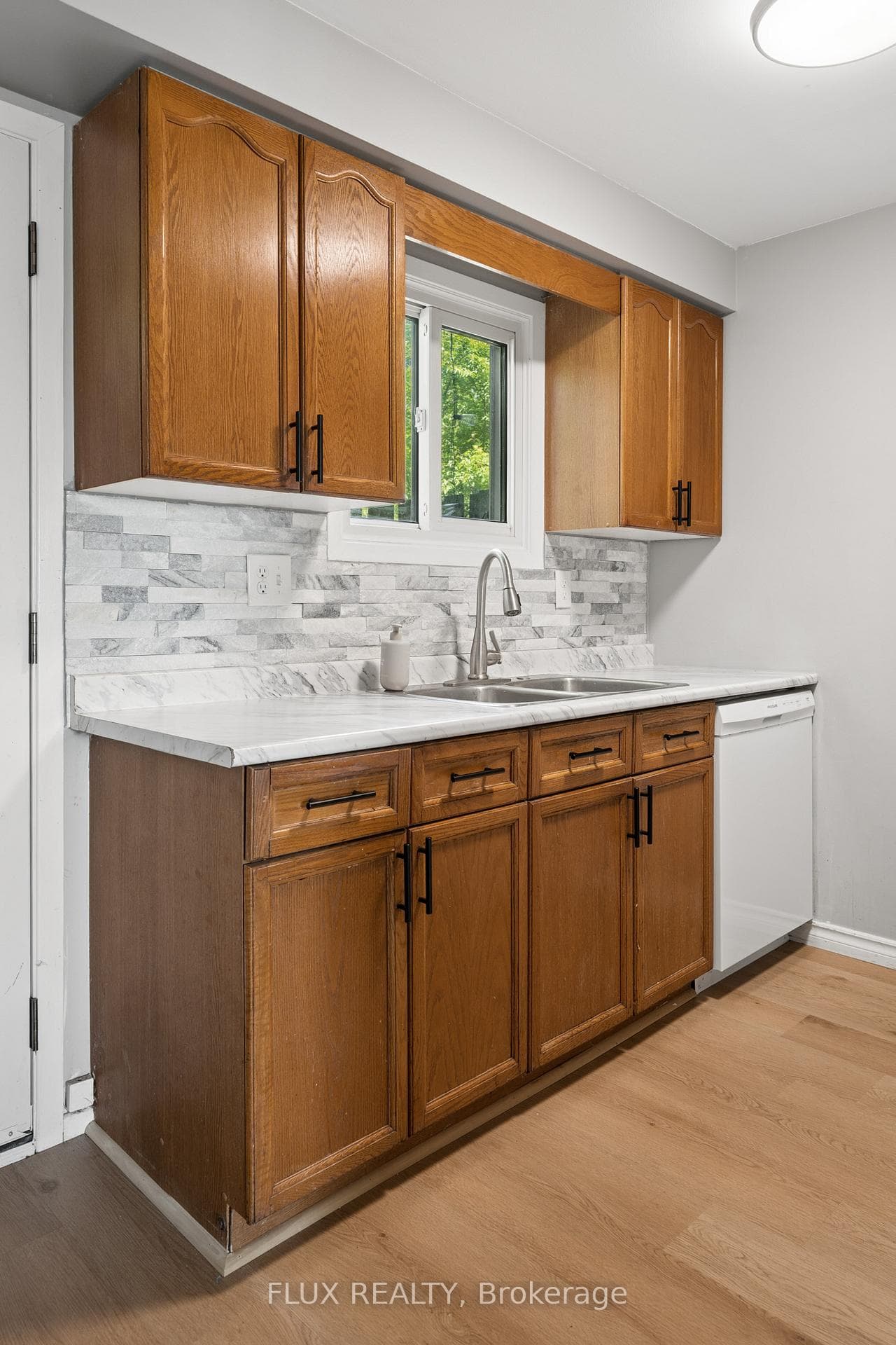 165 Green Valley Drive Unit 13 photo 13
