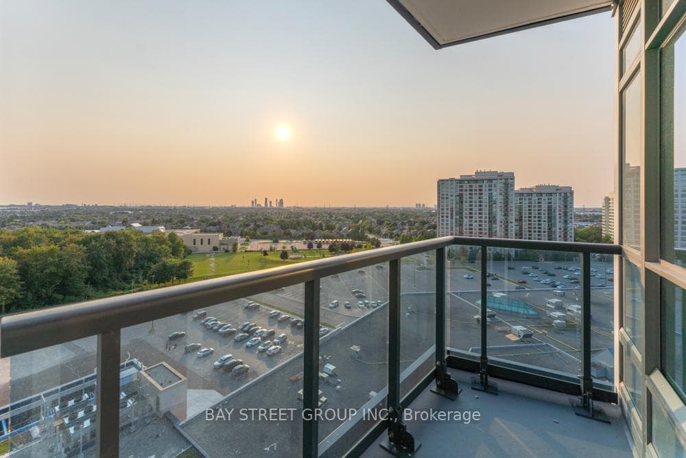 50 Upper Mall Way Unit 1005 B photo 22