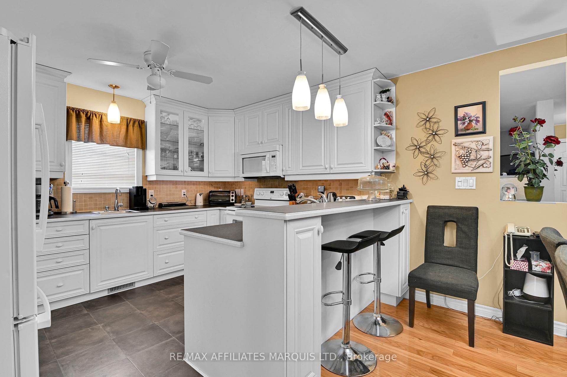 3502 BRUCE Street photo 8