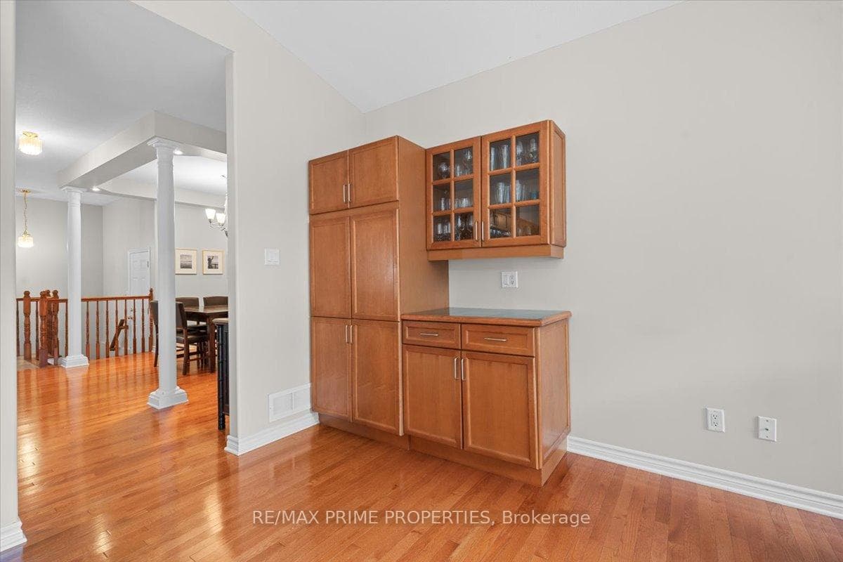 1863 Springridge Drive photo 16