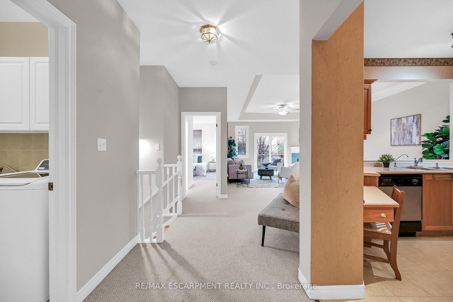 54 Greentrail Drive photo 15