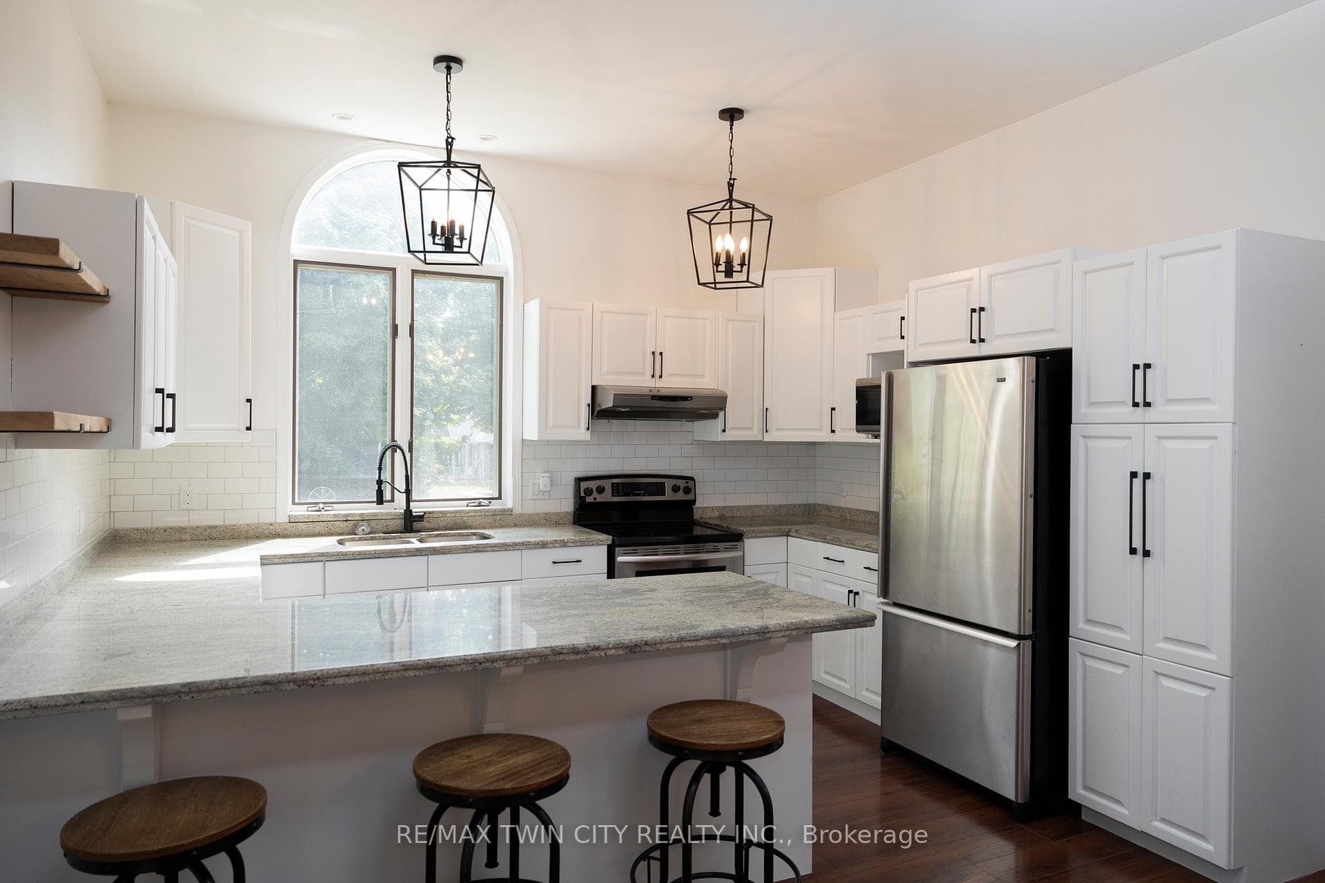 76.5 STOVER Street photo 6