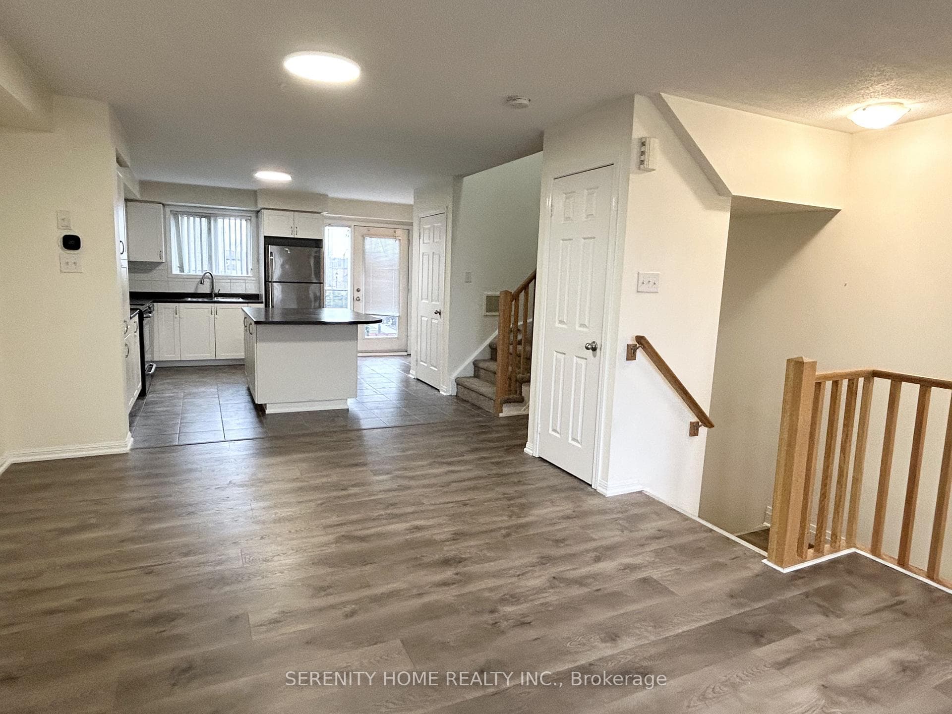 2875 Hazelton Place Unit 10 photo 4