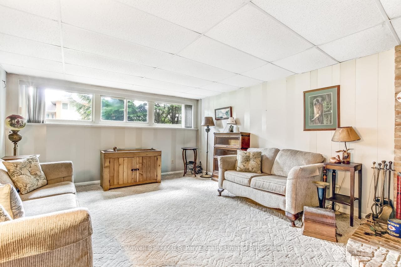 7 & 9 Lisgar Court photo 20