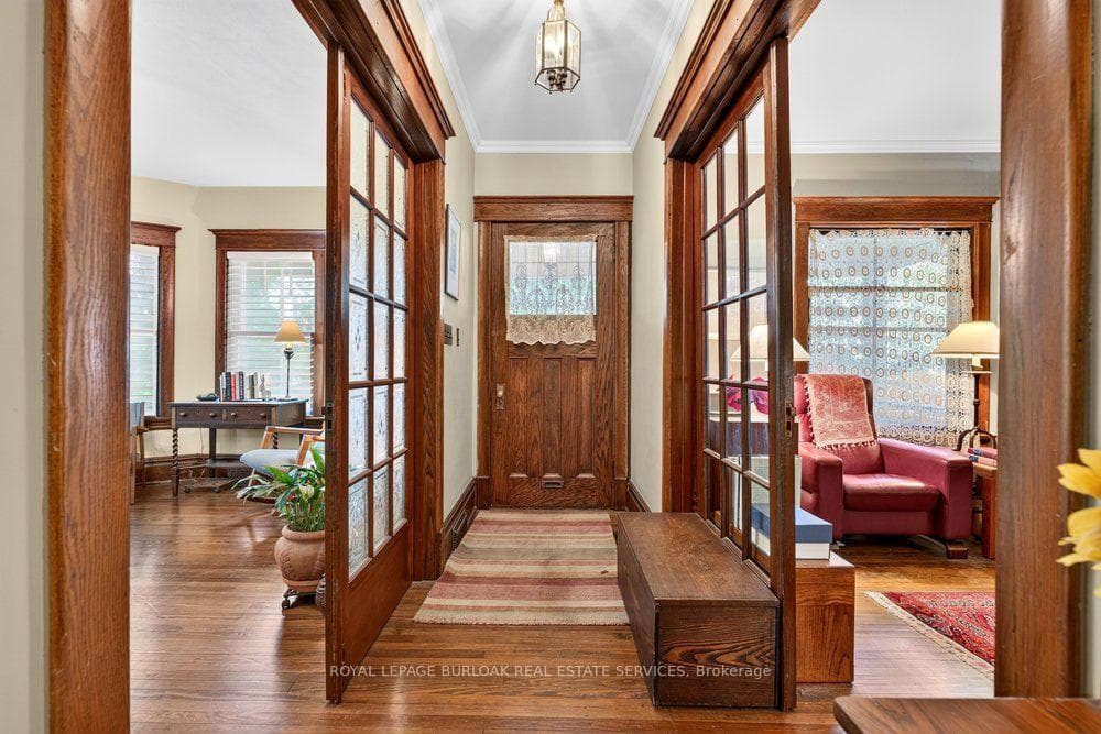 526 Burlington Avenue photo 6