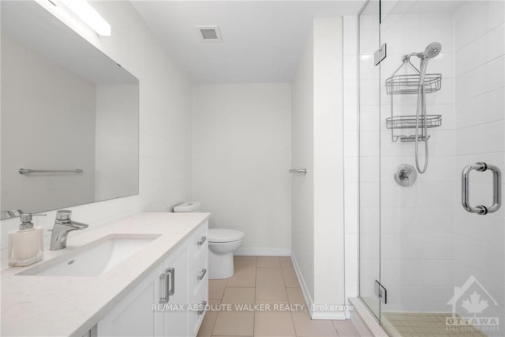 530 DE MAZENOD Avenue Unit 605 photo 15