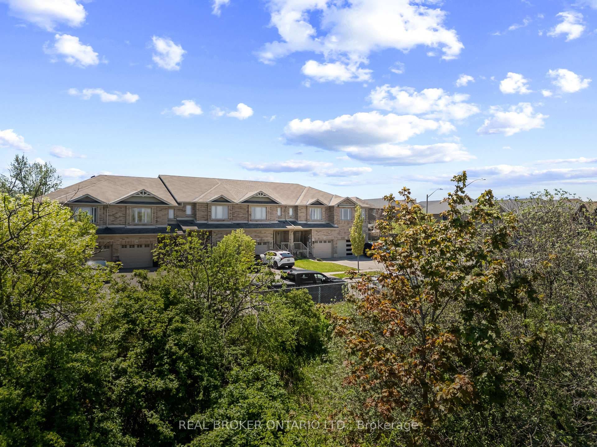 138 Edenrock Drive photo 1