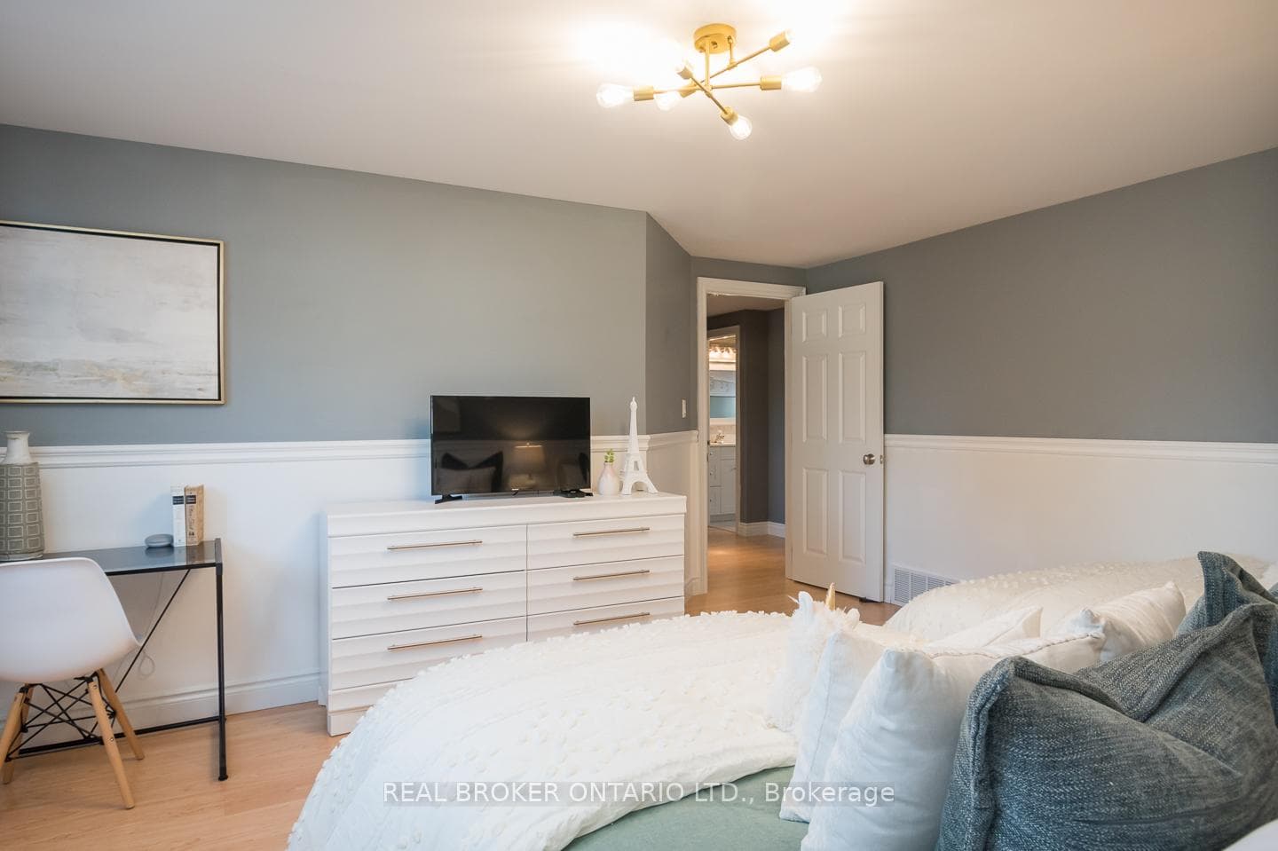 bedroom with walk-in closet
