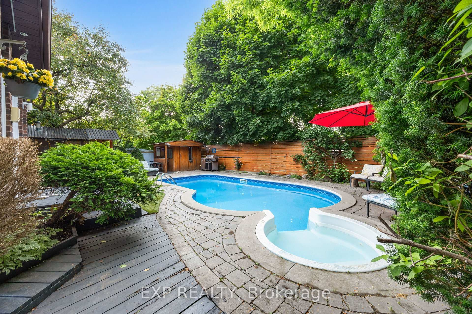 166 Lyndhurst Drive photo 47