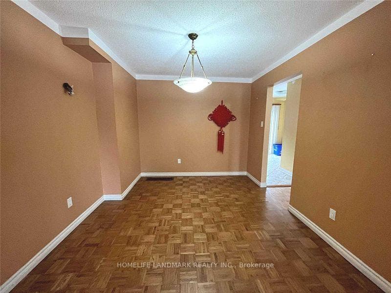 26 Joanna Crescent photo 8