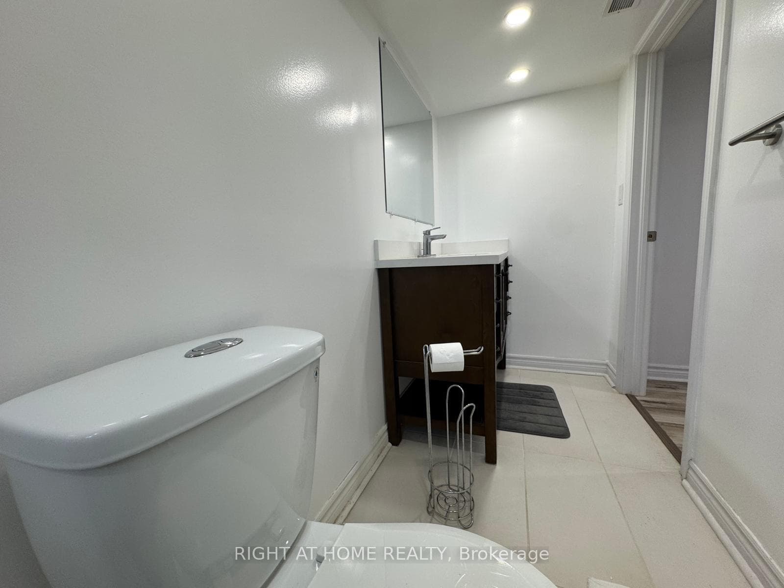 324 Burnett Avenue Unit lower level photo 15