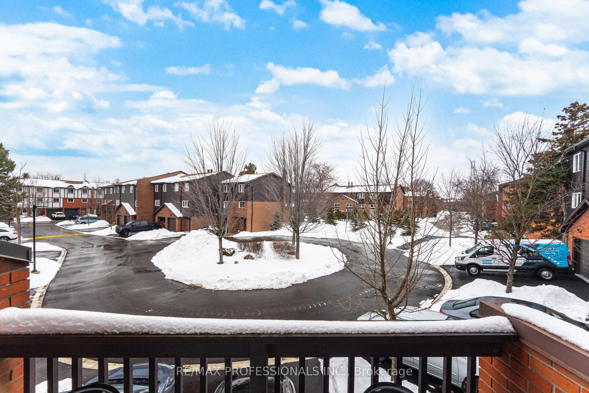 1755 Rathburn Road Unit 11 photo 23