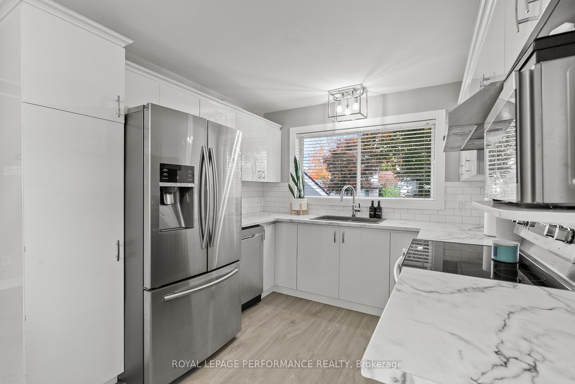 699 Payer Street photo 15